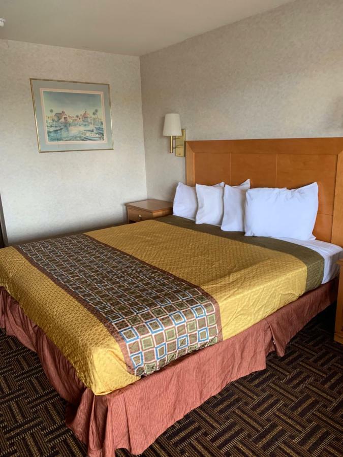 Grand Park Hotel Baldwin Park